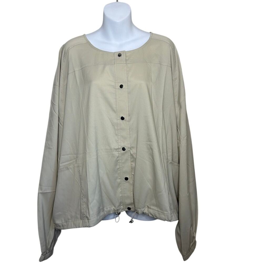 Girlfriend Collective 2022 Heidi Windbreaker Jacket Size 4XL Beige Snap Front